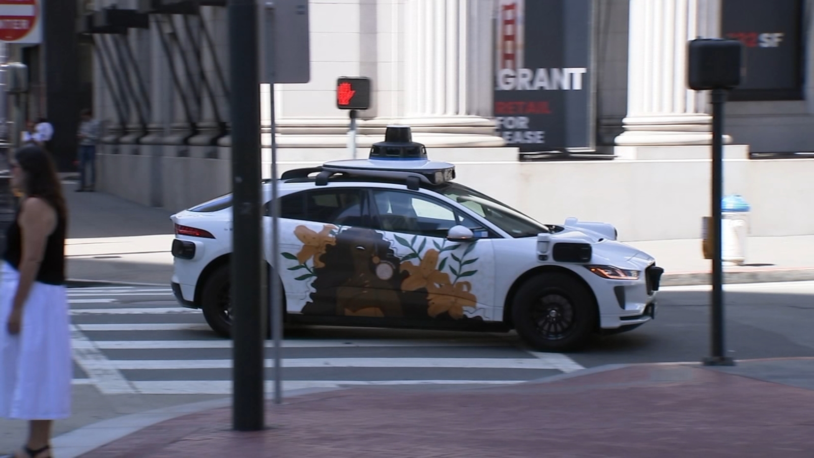 Car-free corridor on SF's Market Street opening to Waymo, premium rideshares next week