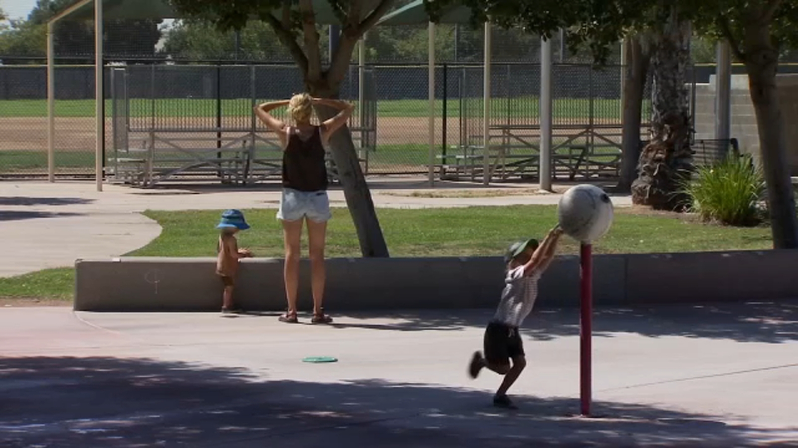 Doctors warn of health risks as the Valley braces for weekend heatwave