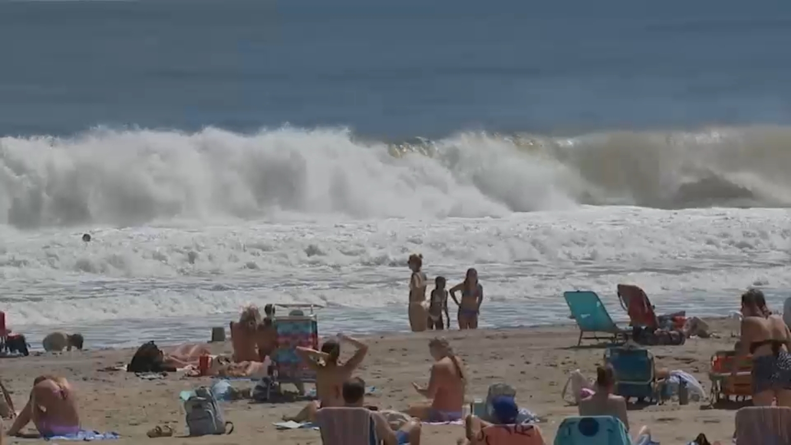 NYC Beaches Reopen After Hurricane Erin, But Rip Currents Remain a Threat!
