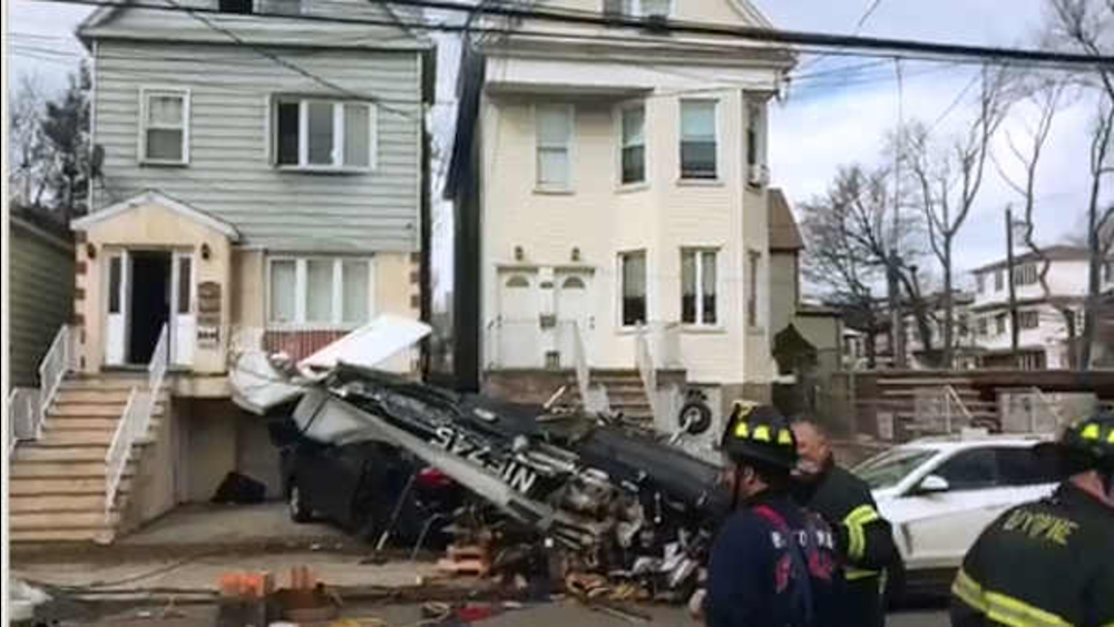 Pilot injured after small plane crashes in Bayonne