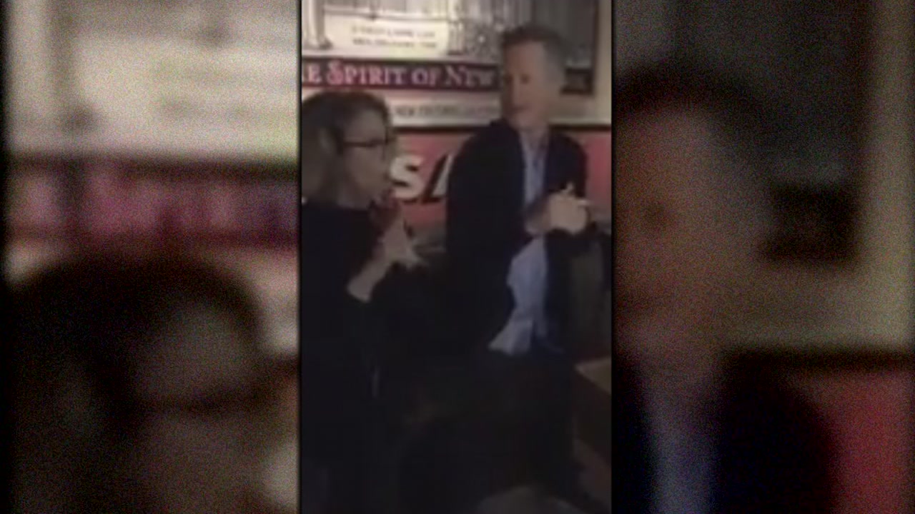 Warriors coach Steve Kerr grooves with Dance Cam Mom