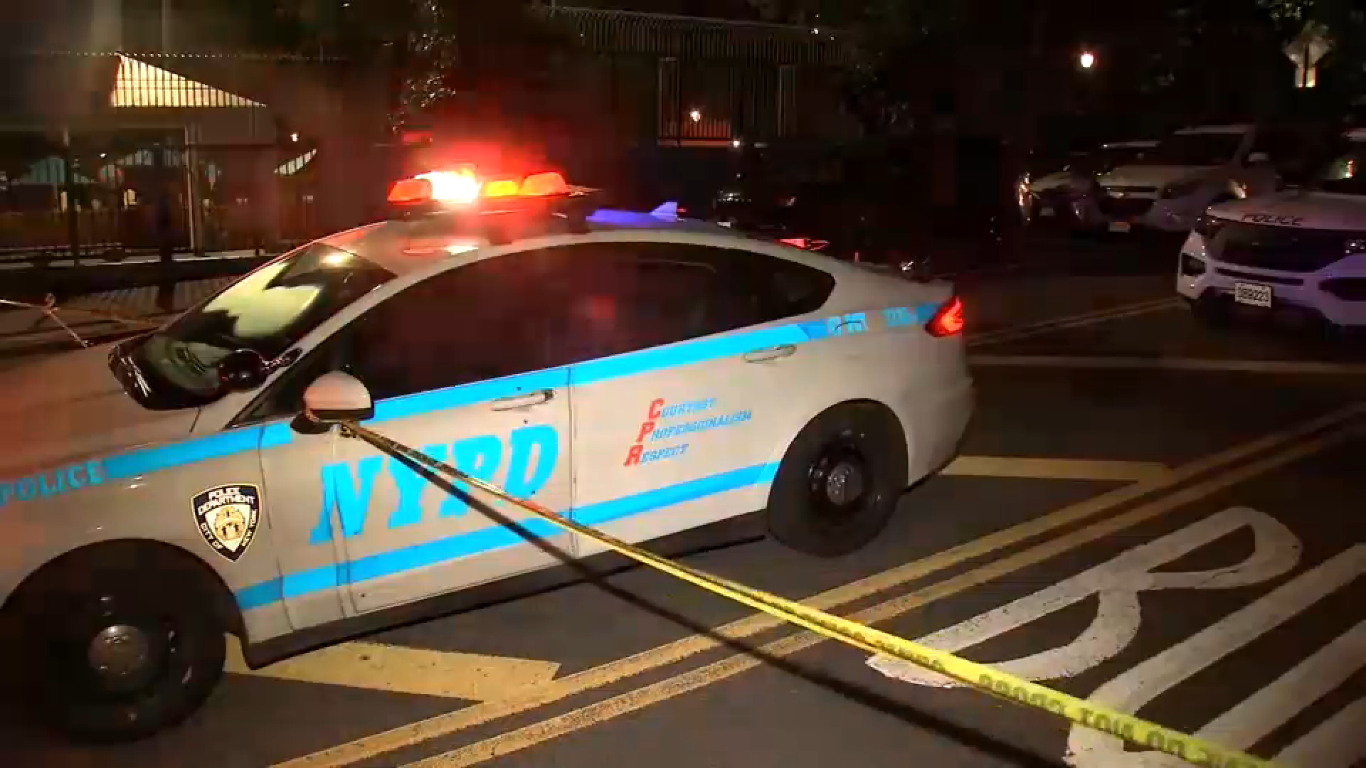 1 killed, 4 injured in shooting during basketball game in the Bronx