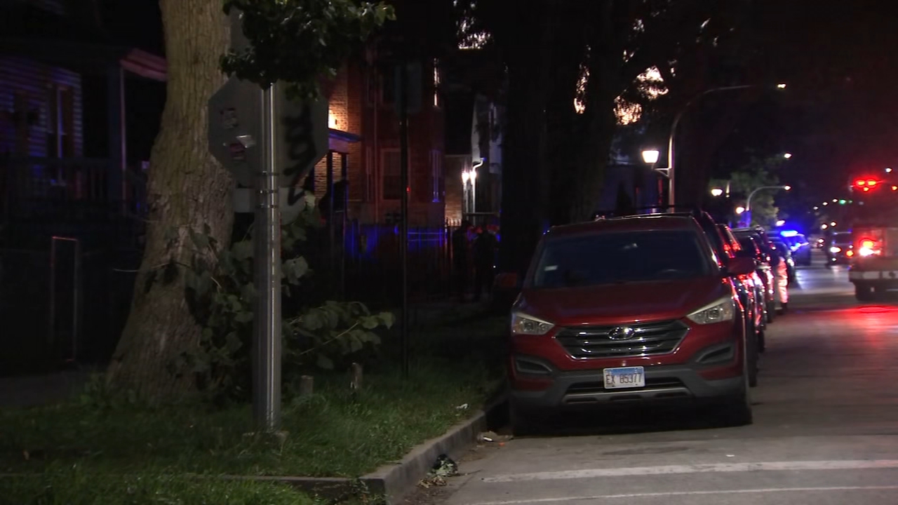 Deadly shooting leads to SWAT scene in South Austin: CPD