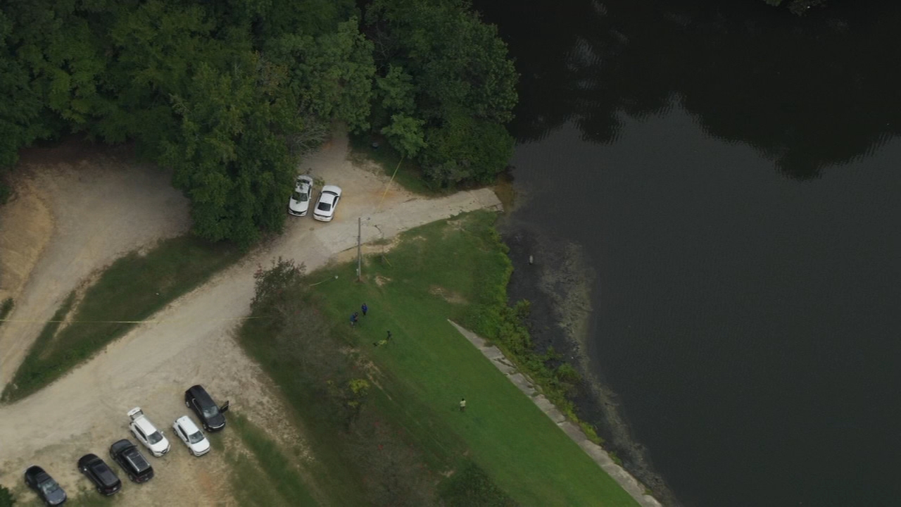 Driver crashes into Wake Co. reservoir after pursuit: sheriff