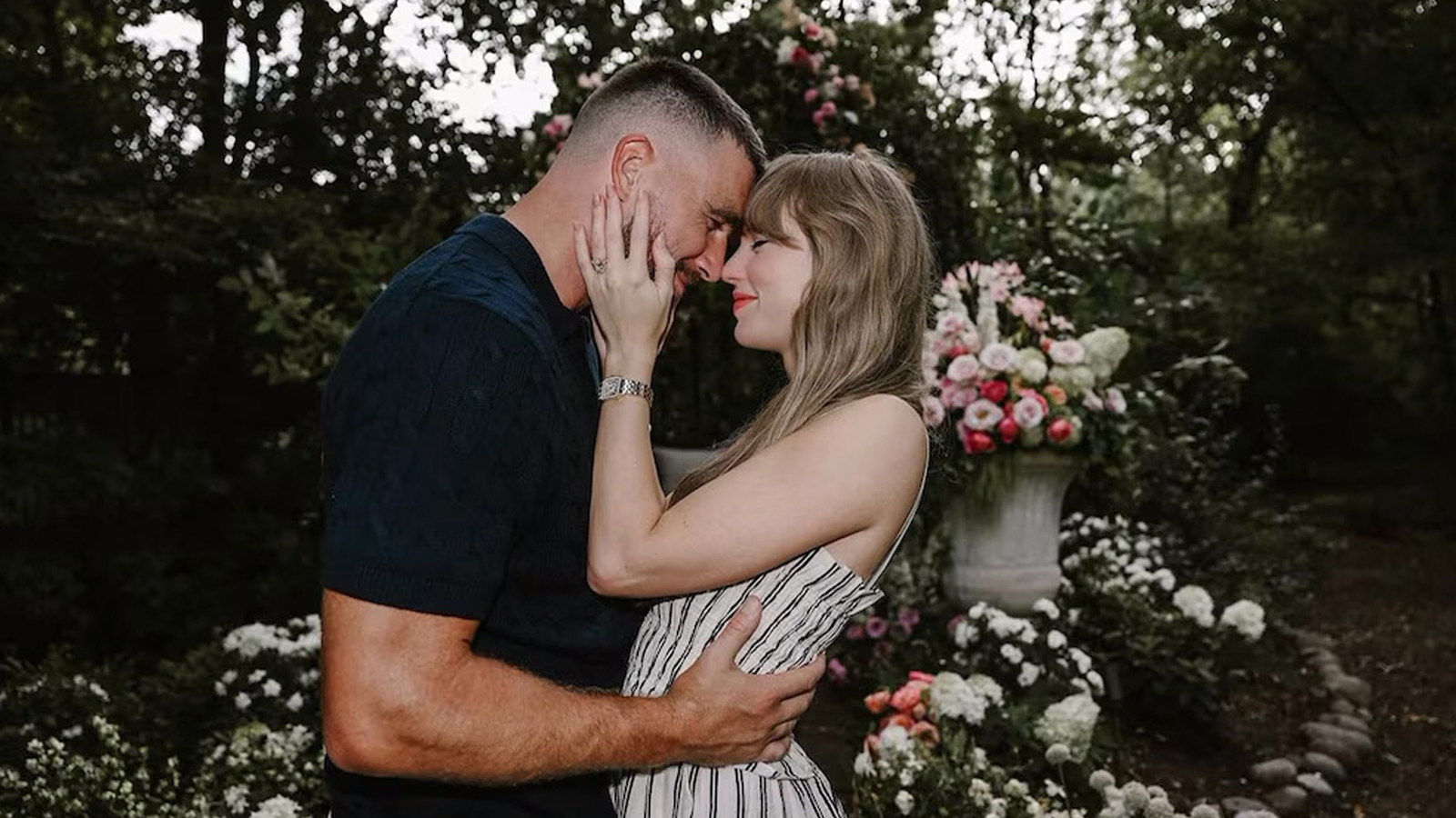 17654636 Taylor Travis Engaged Img