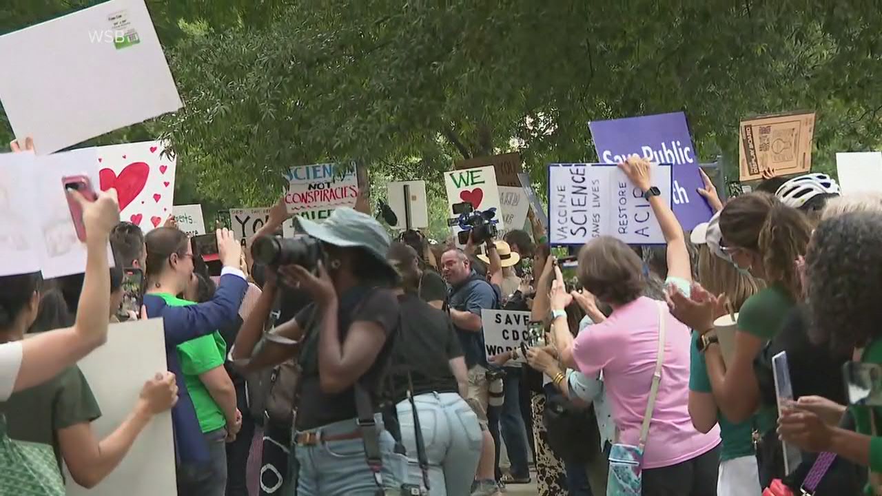 CDC officials escorted from headquarters as chaos engulfs agency