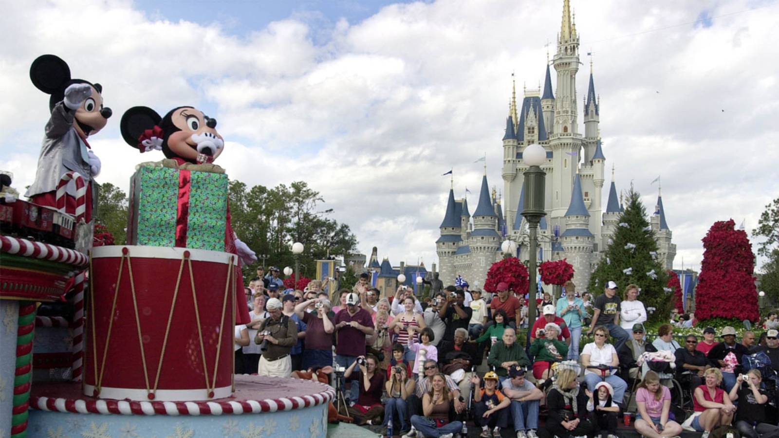 At Disney World, 4 hotels in pilot program to accept dogs ABC13 Houston