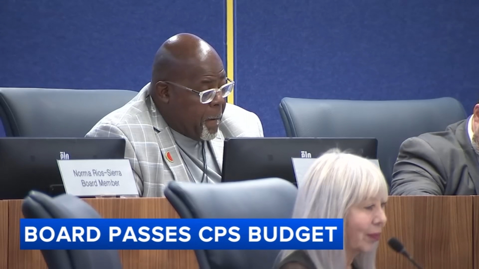 Board of Education approves balanced Chicago Public Schools budget ...