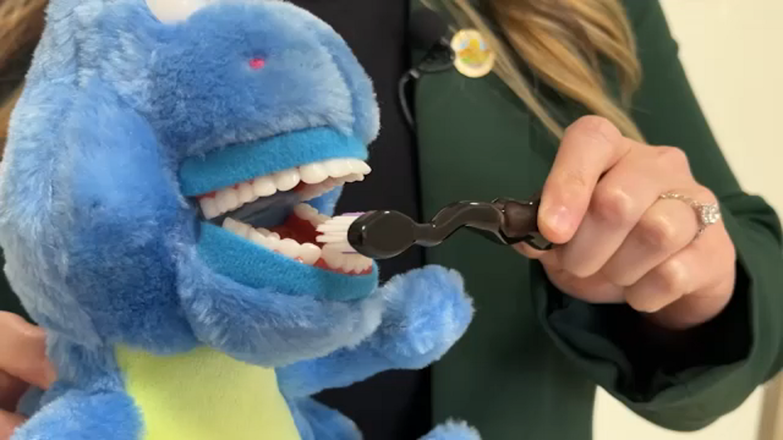 Teaching young children good dental hygiene