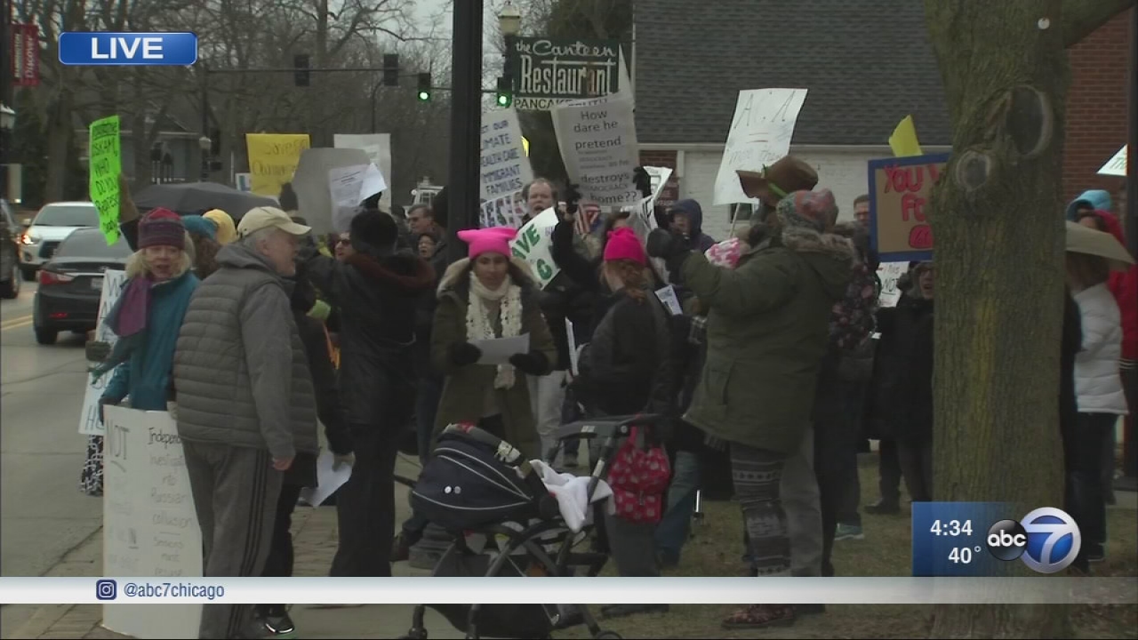 Group calls for town halls with congress members