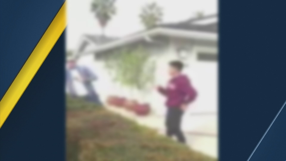Off-duty LAPD officer fires gun during confrontation