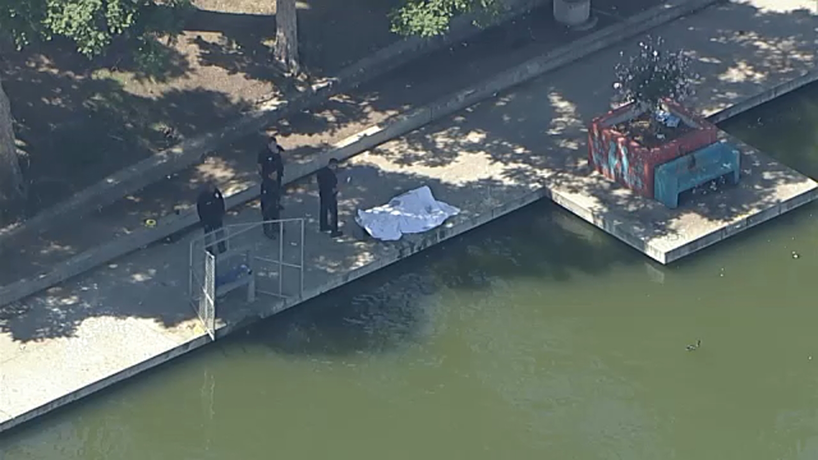 Police investigate possible drowning at MacArthur Park Lake in Westlake ...
