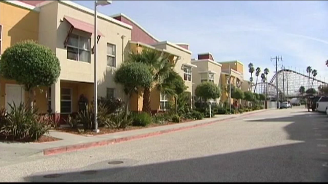 Santa Cruz ICE raid conflict escalates, both sides refuse to back down
