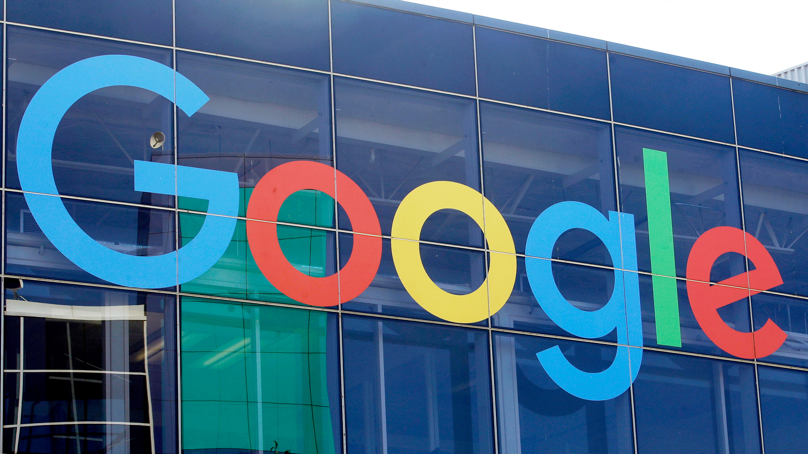Judge orders search shakeup in Google monopoly case, but keeps hands off Chrome and default deals