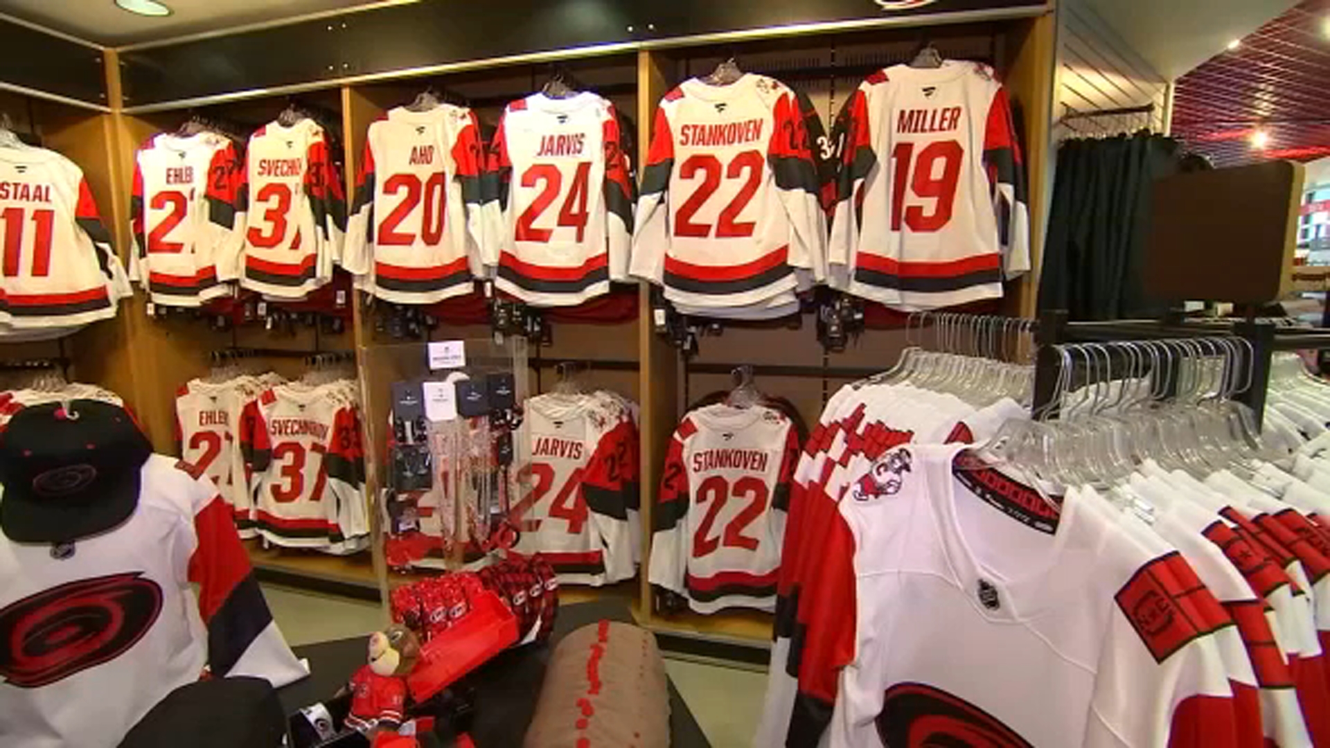 Carolina Hurricanes will sport a new look for road games