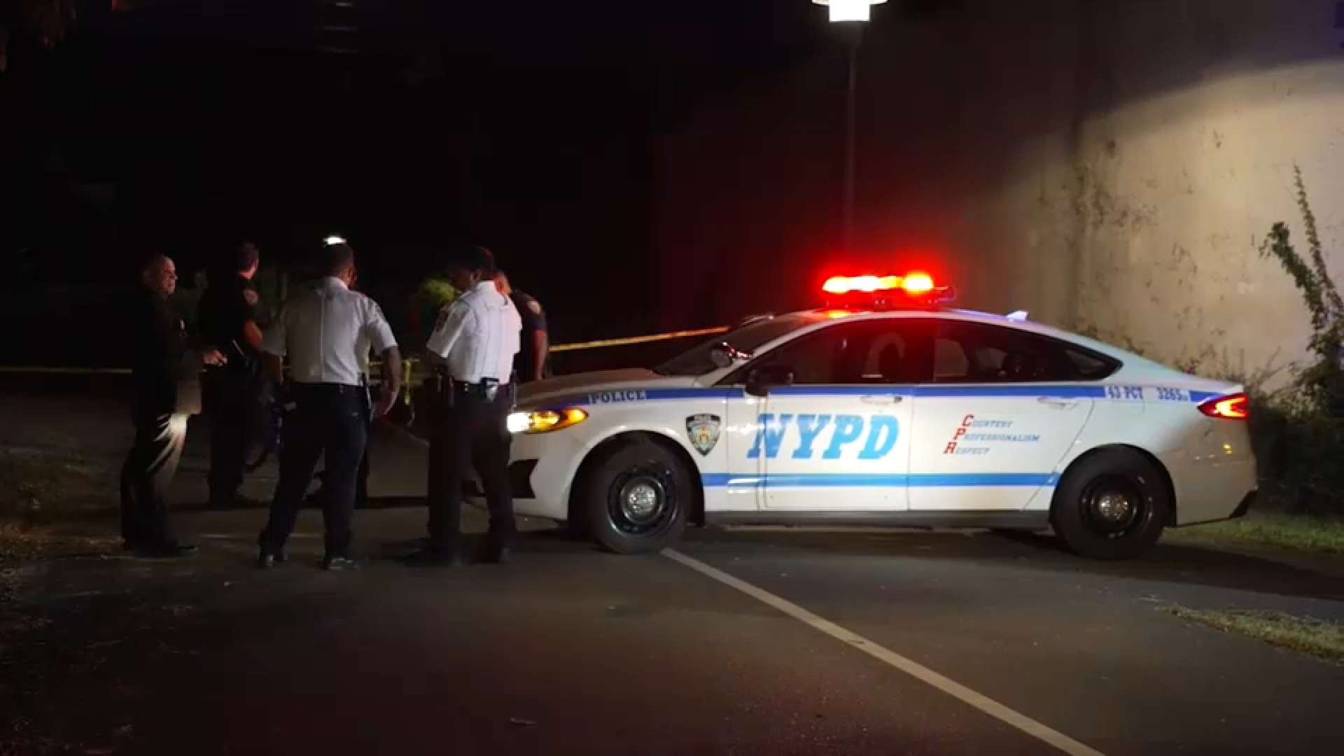 Man shot and killed in Bronx park