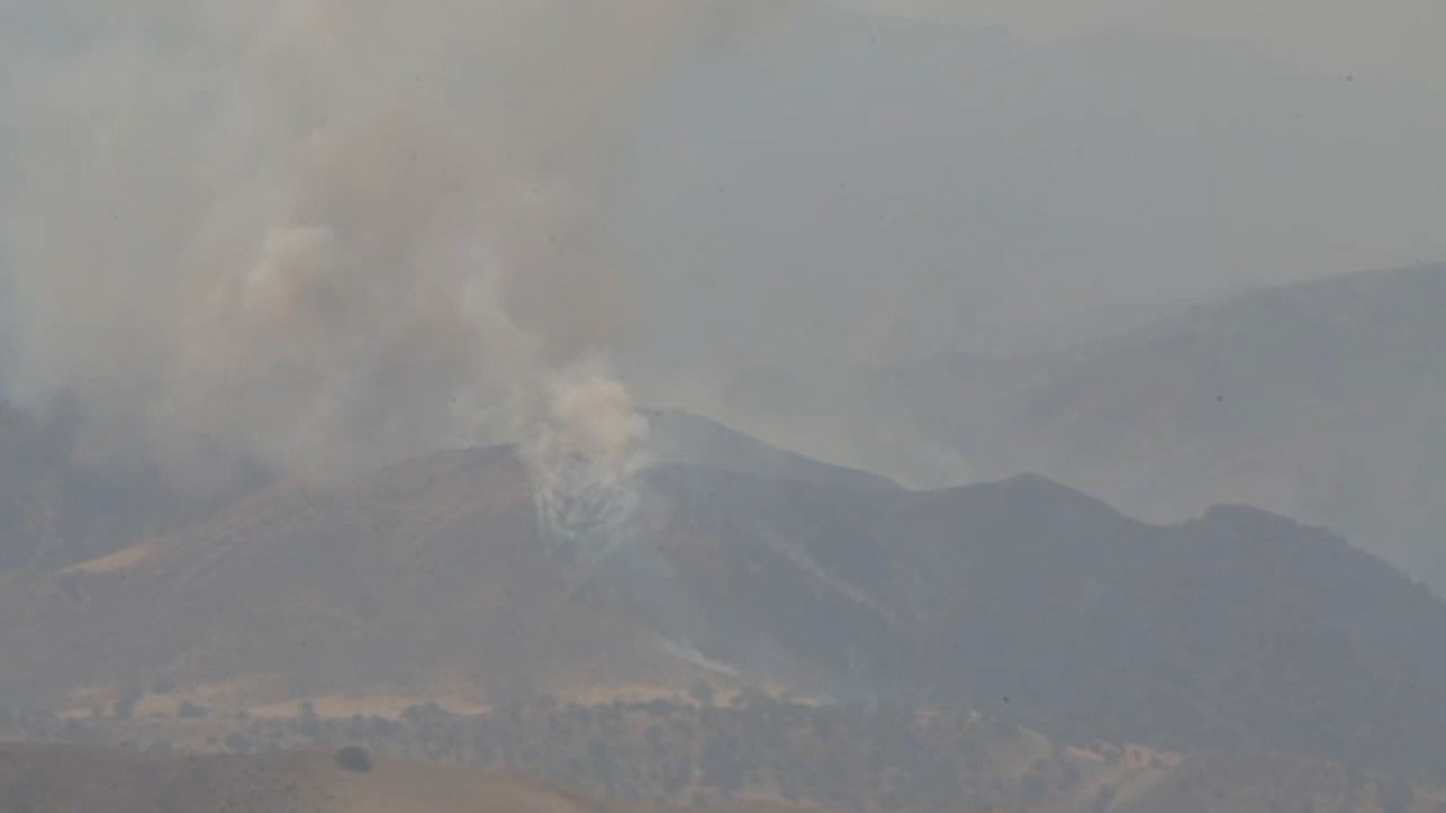 Salt Fire threatens major solar plant as it spreads from Coalinga toward Monterey County