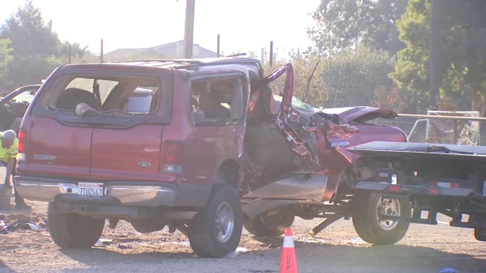Multiple people injured in multi-car crash in Tulare County, CHP says