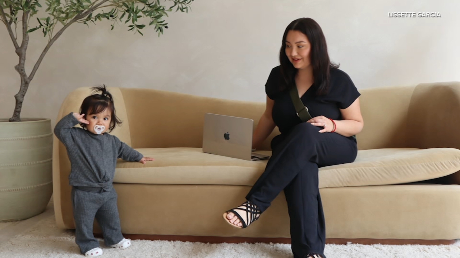 The Mami Collective celebrating anniversary with podcast event, grant for mom's business in Chicago