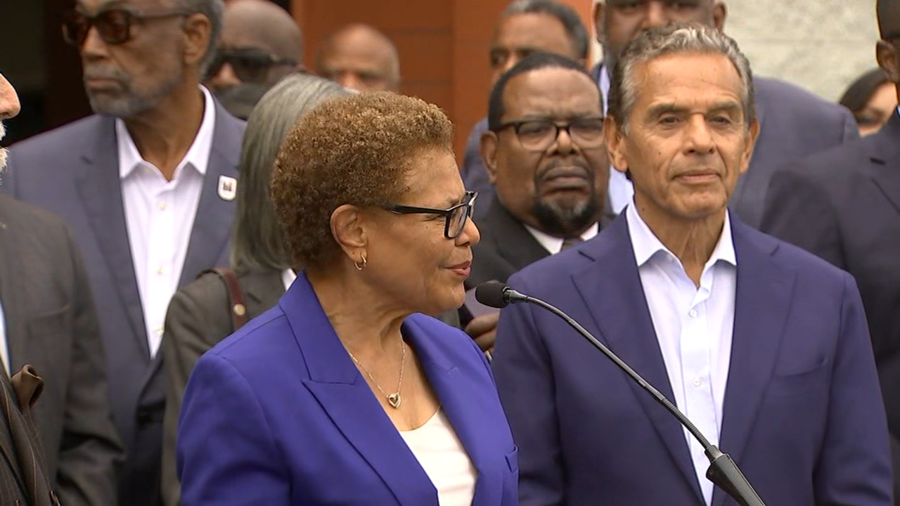 Mayor Karen Bass endorses Antonio Villaraigosa for California governor
