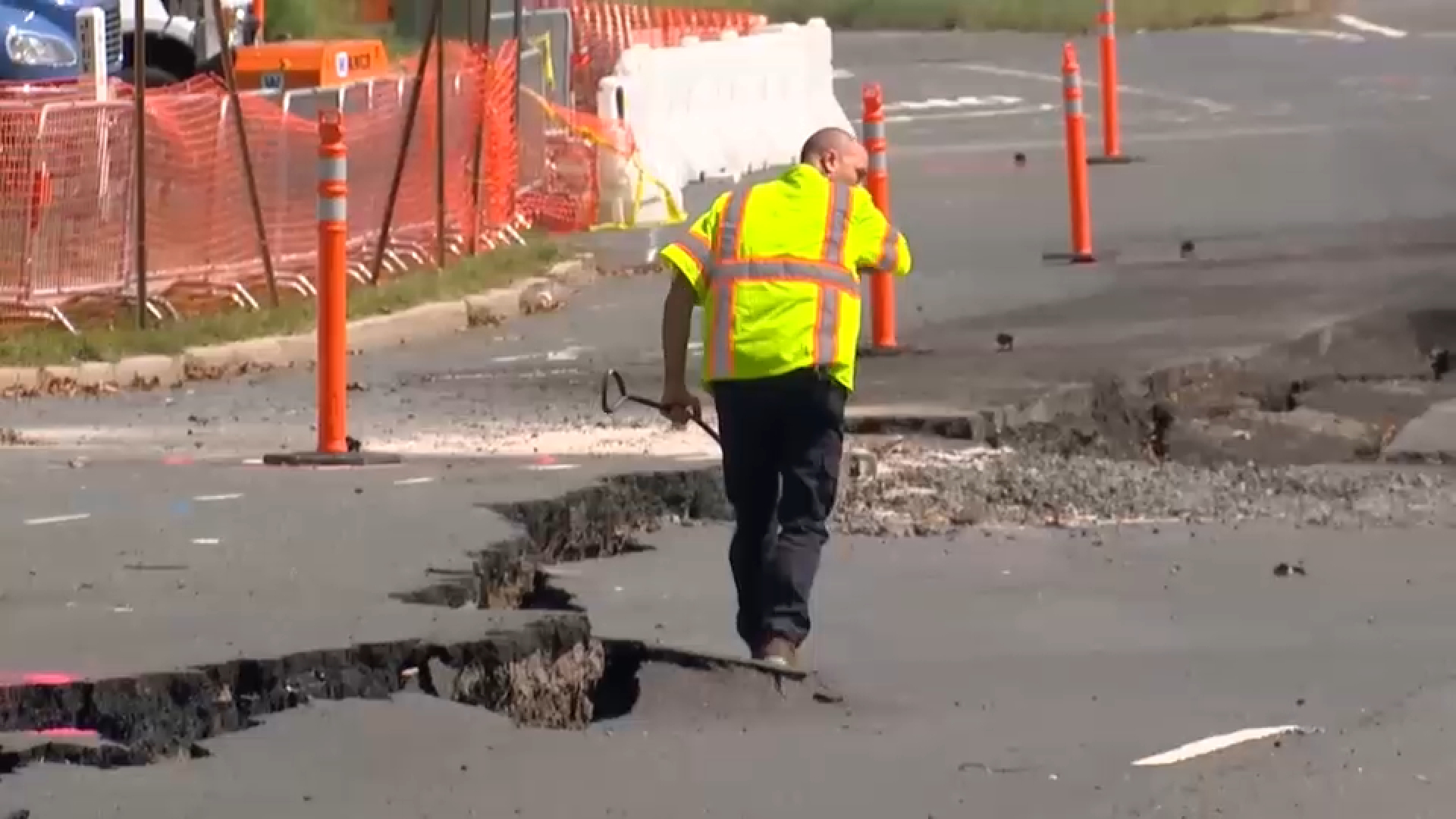 Crack that's a quarter miles long closes route 440, Smith Street