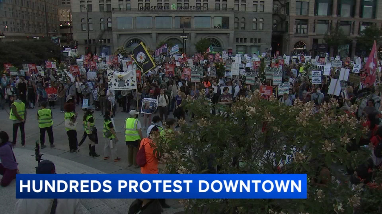 Protest blocks downtown traffic after operation 'Midway Blitz' arrests