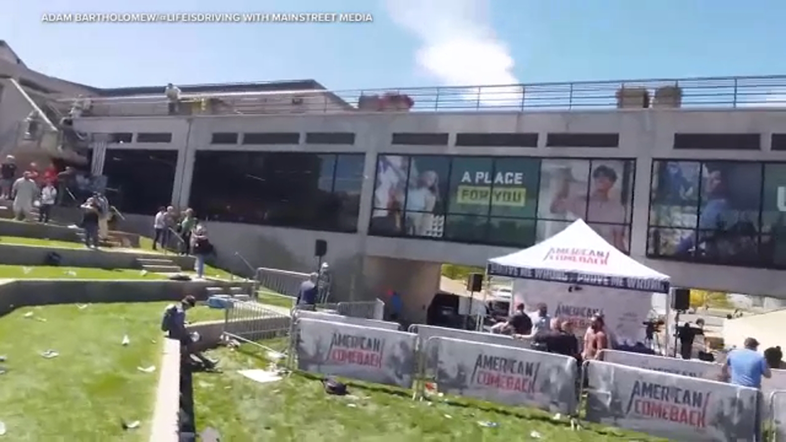 Political commentators should avoid open, outdoor venues, law enforcement expert says