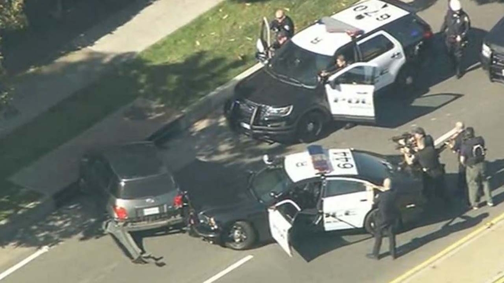 Spike strip deployment fails to stop chase suspect