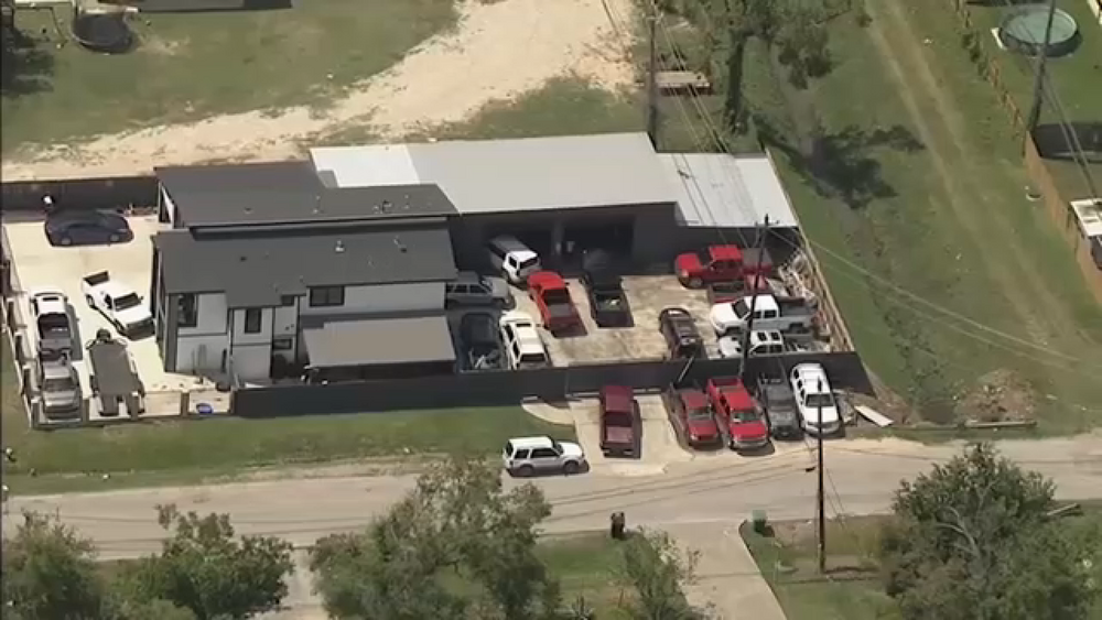 7 arrested, accused of car theft and stripping them for parts: Docs