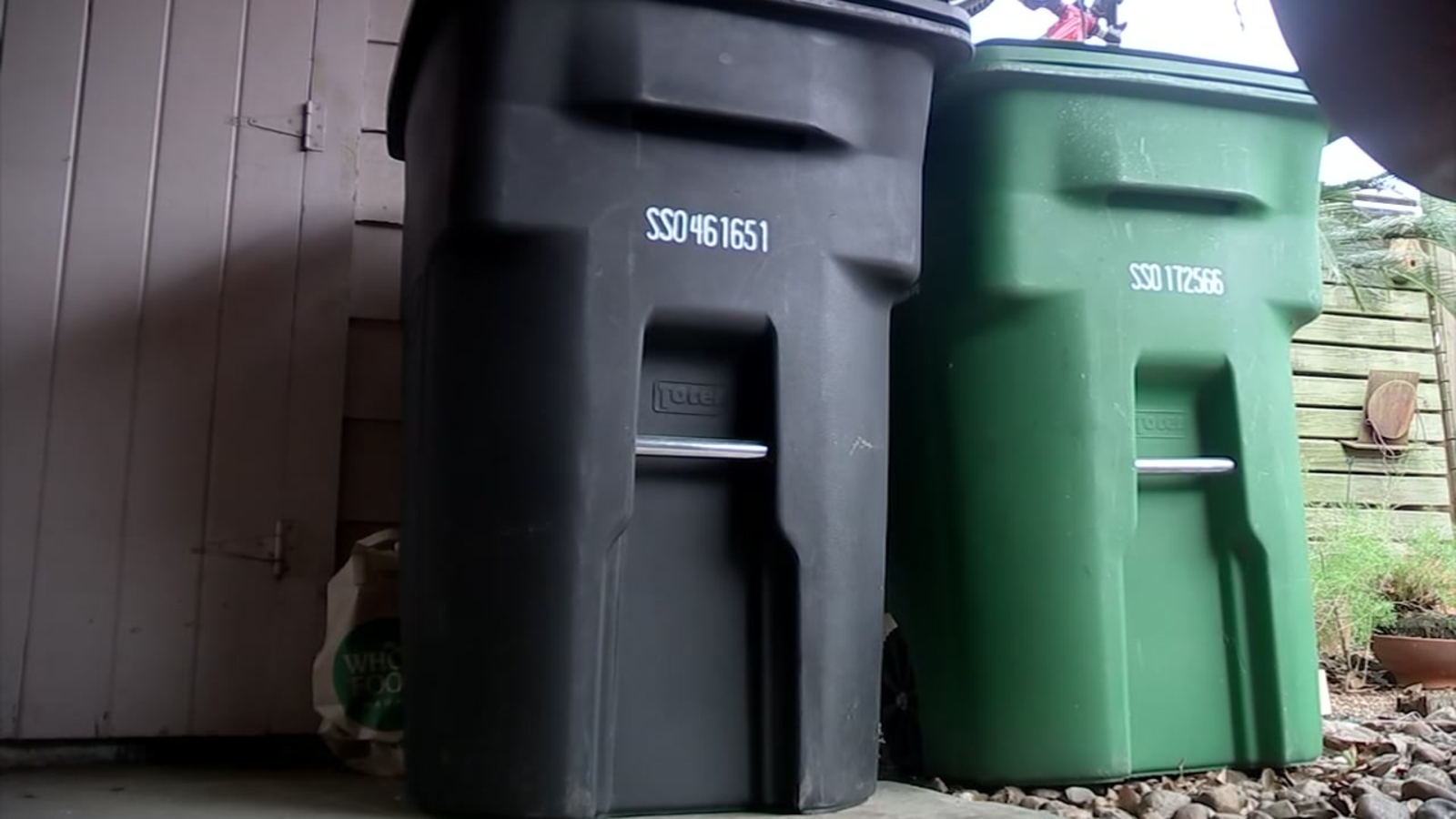 94yearold woman receives new trash can after ABC13 investigation