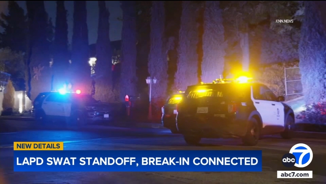 Los Angeles police investigating home invasion involving up to 7 masked  burglars in Woodland Hills - ABC7 Los Angeles