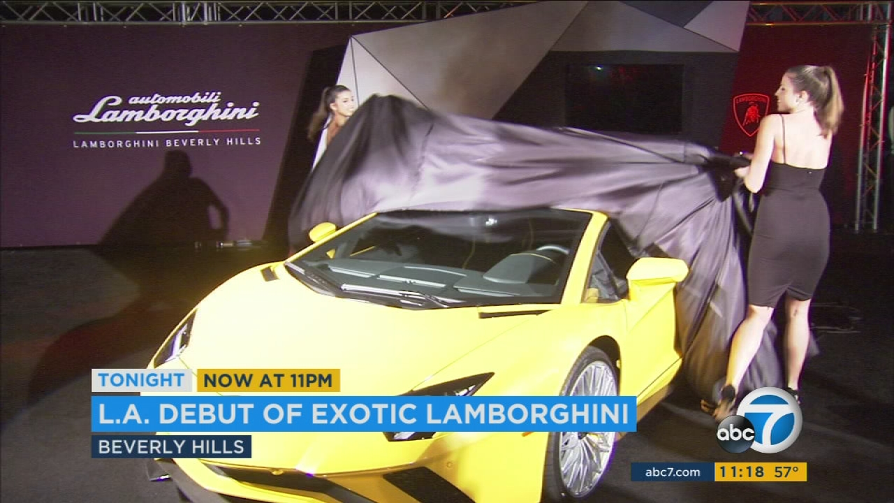 Lamborghini Aventador S unveiled in Beverly Hills