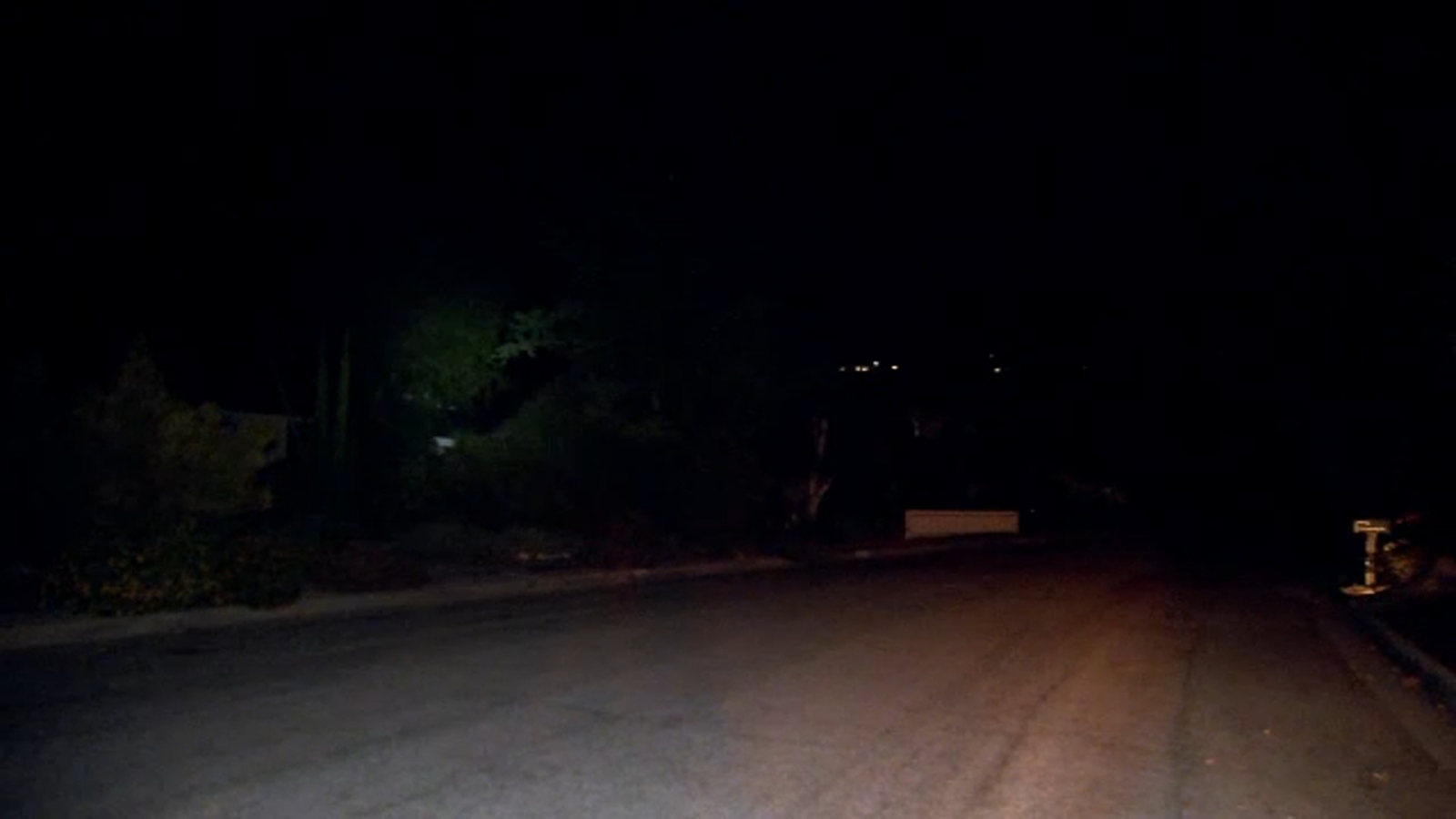 Thousands affected by power outage in La Cañada area, SoCal Edison says(00)