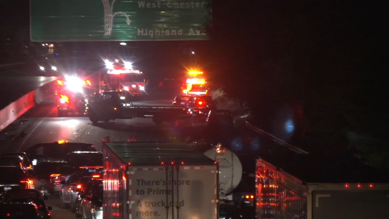 2 troopers injured after pursuit of stolen vehicle ends with crash on I-95 in Chester