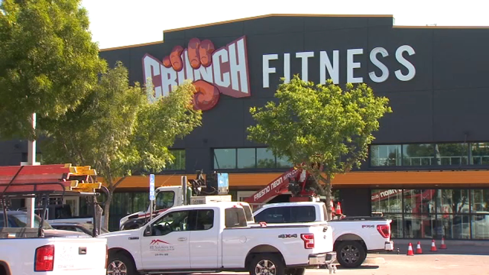 Crunch Fitness set to open location in north Fresno
