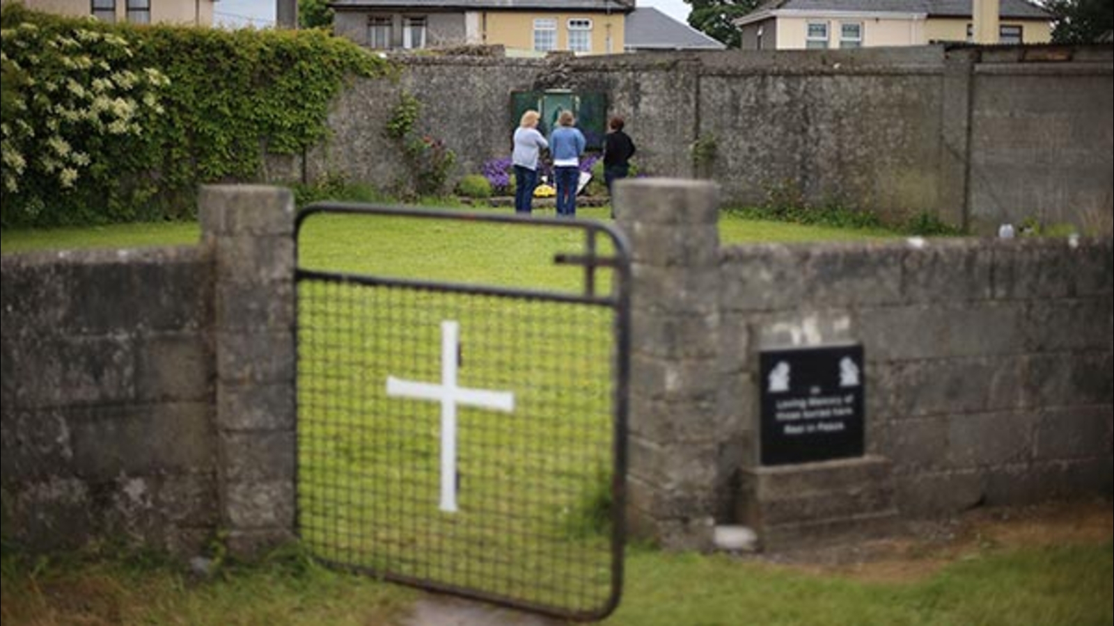 Learning about Irish Faeries, Leprechauns, and Banshees, image size:1600x900