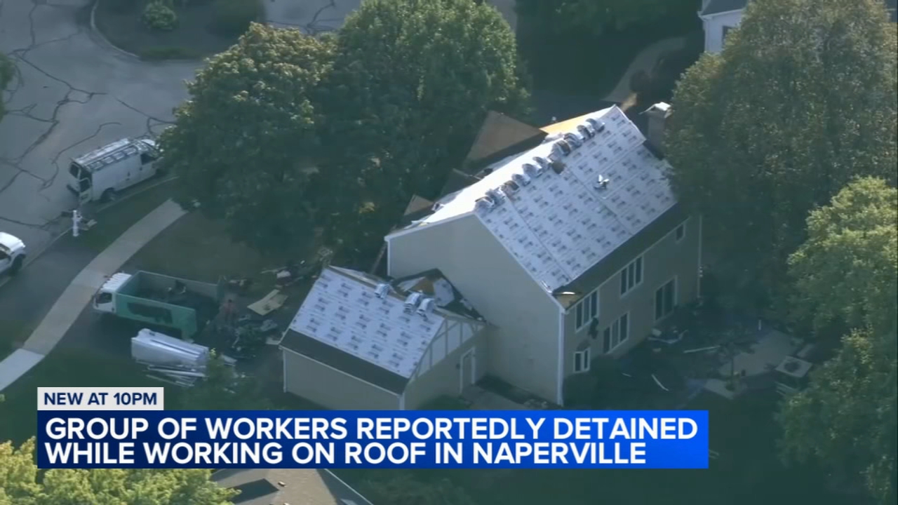 Group reportedly detained while working on Naperville roof: Homeowner