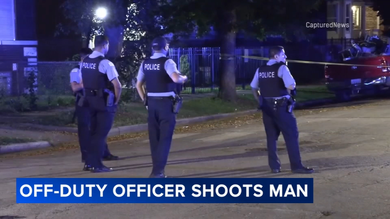 Off-duty Broadview officer shoots man with knife on South Side, Chicago police say