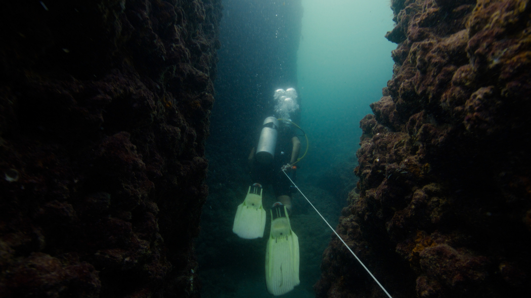 Ancient underwater port may hold clue to finding Cleopatra's elusive, lost tomb - ABC7 Los Angeles
