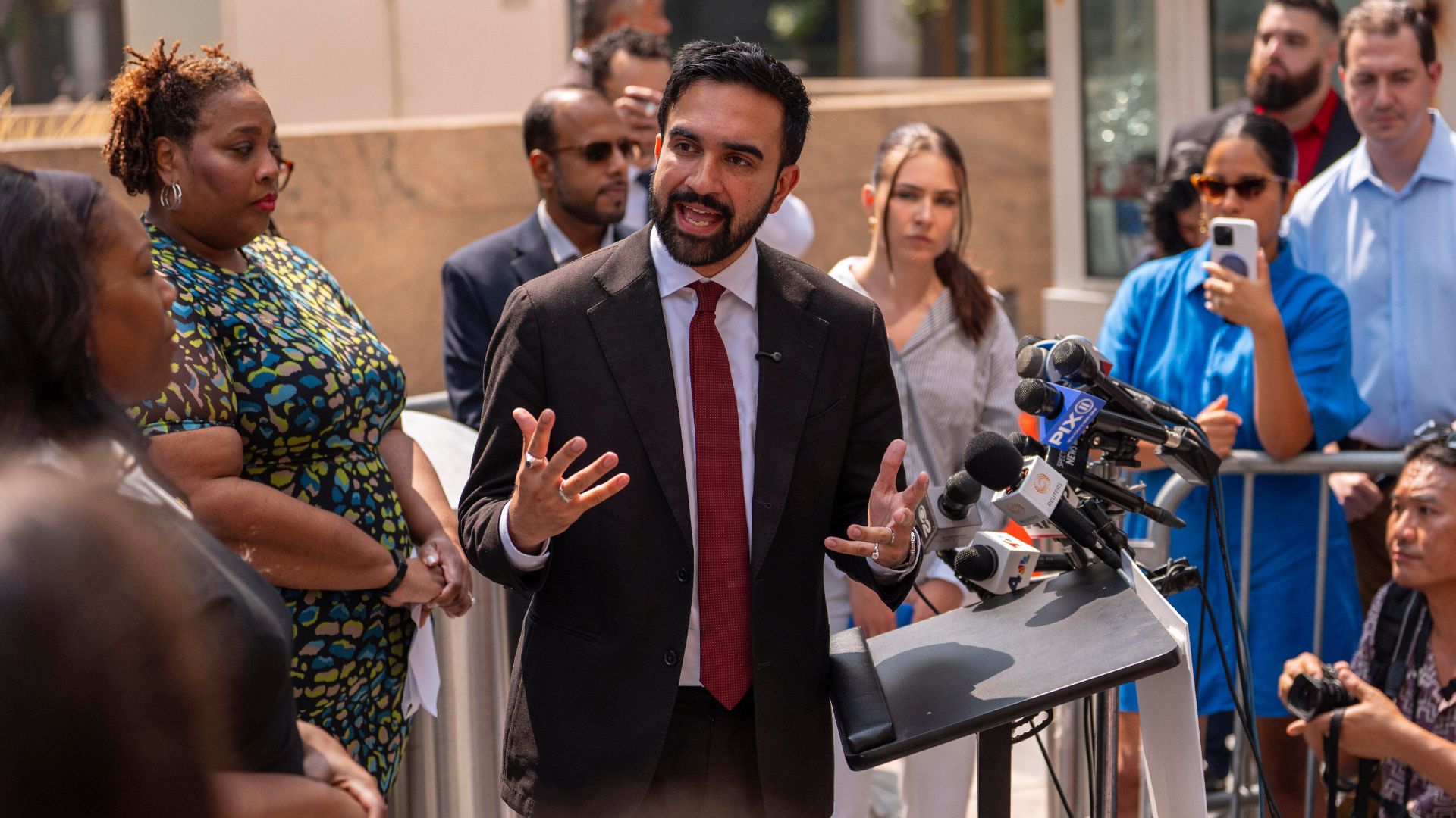 Mamdani building Democratic support in NYC mayoral race
