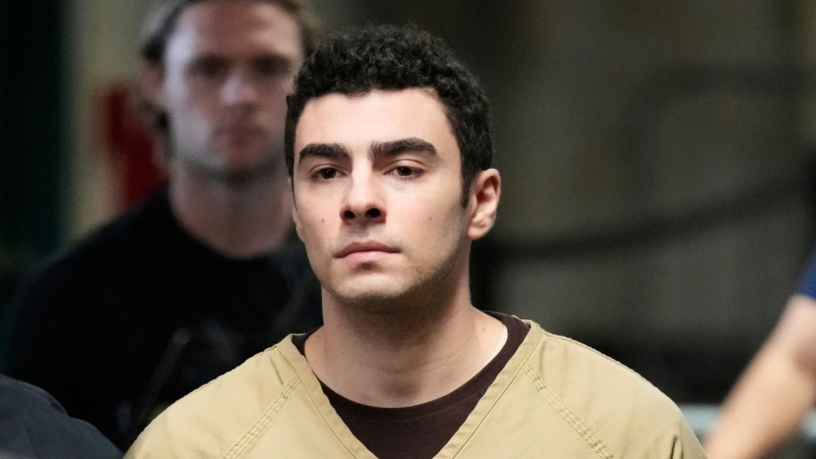 Indictment making Luigi Mangione eligible for death penalty should be dismissed, defense says
