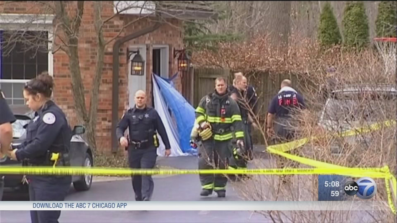 Garage fire in Lake Forest leaves 1 dead, police say