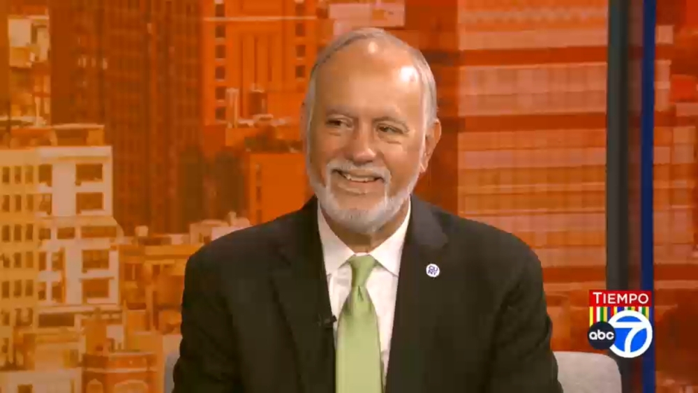 Tiempo: Queens nonprofit Connected Chef provides fresh produce, food education to residents 6 17865330 092125 wabc tiempo img
