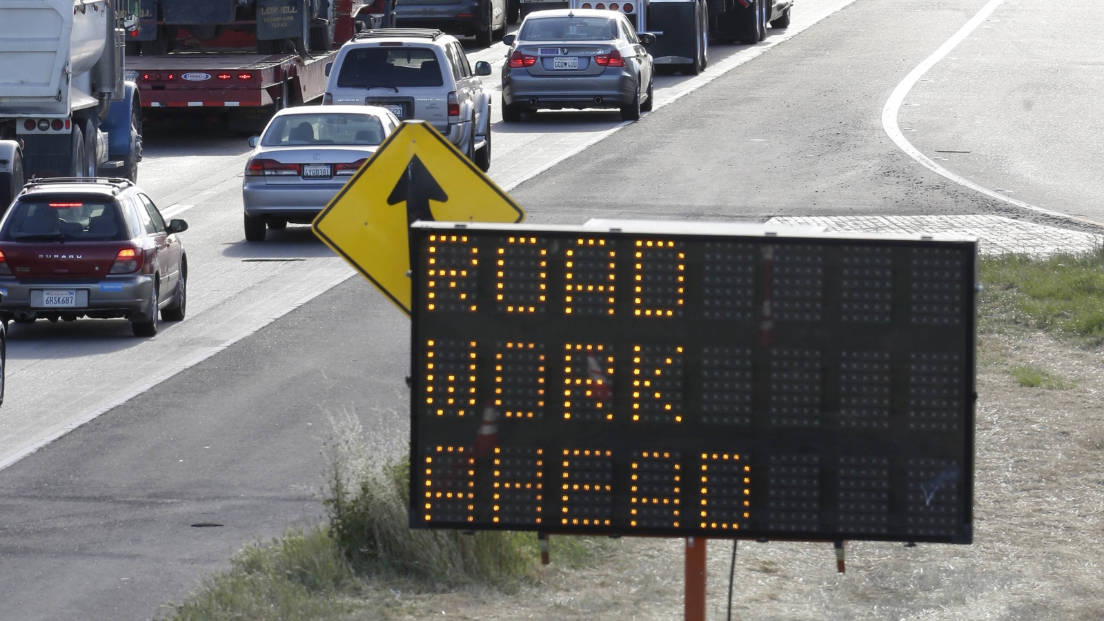 Caltrans announces lane closure on Highway 99 for repairs in Tulare County