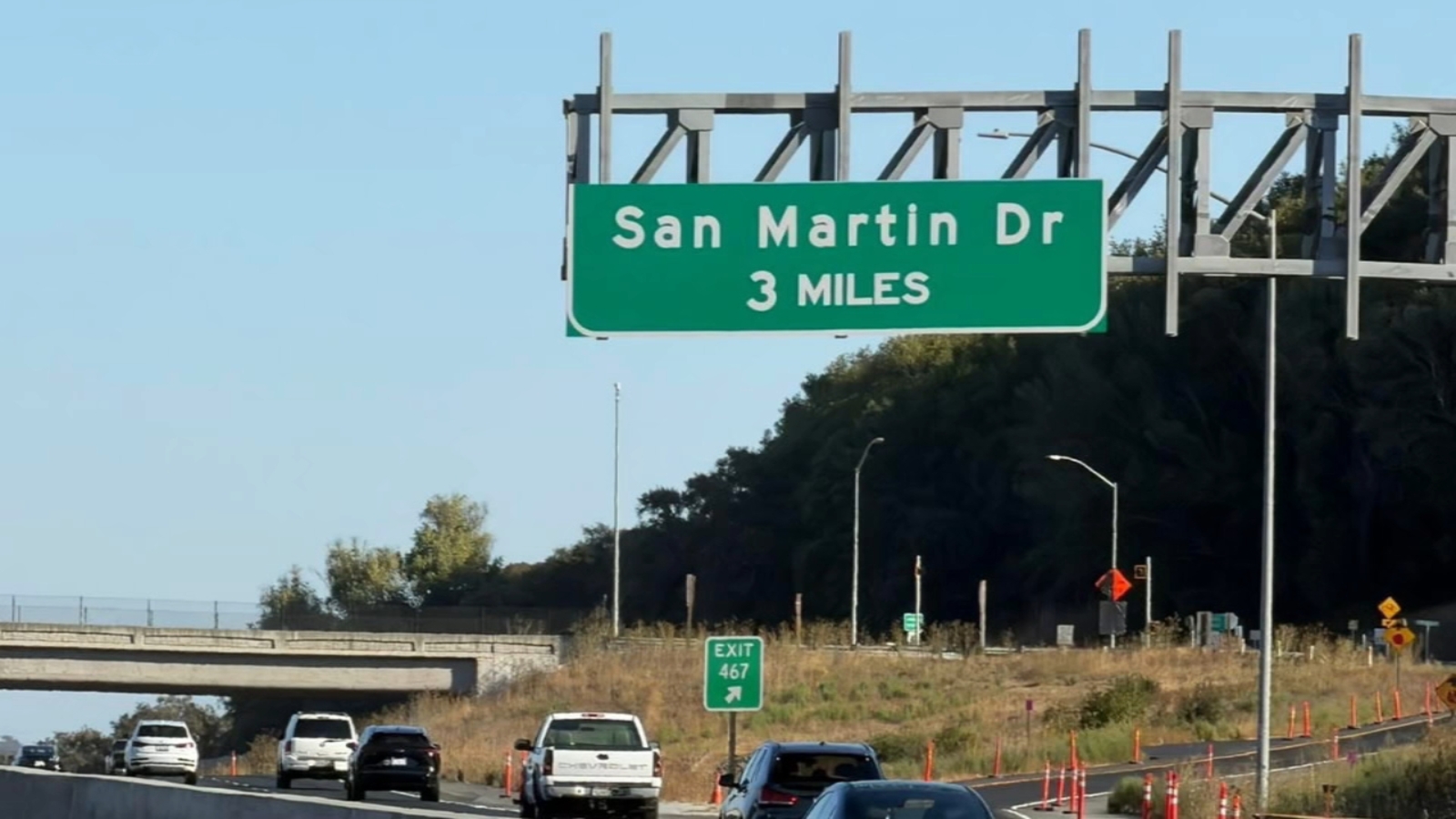 Freeway sign misspelled on US 101 in Novato