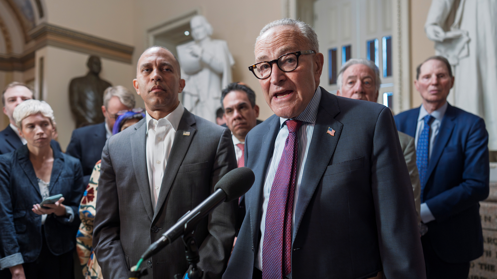 Government shutdown draws closer as congressional leaders head to the White House