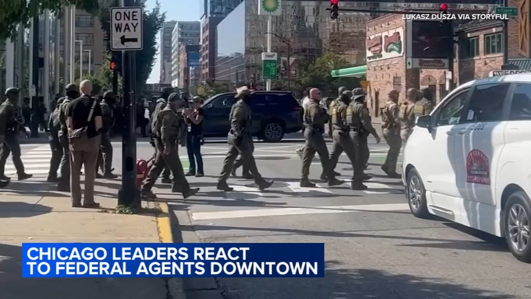 17904231_092925-wls-nunez-ice-chicago-11