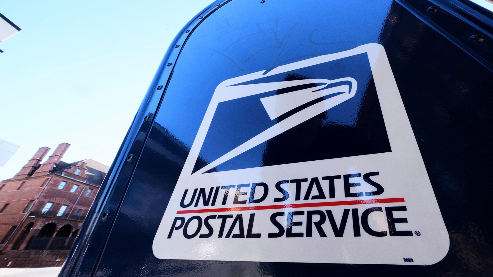 US Postal Service Raises Holiday Shipping Rates Nationwide Through January