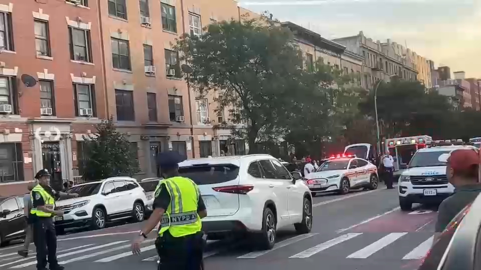 Bronx double shooting: 2 people shot in Fordham Heights; police ...