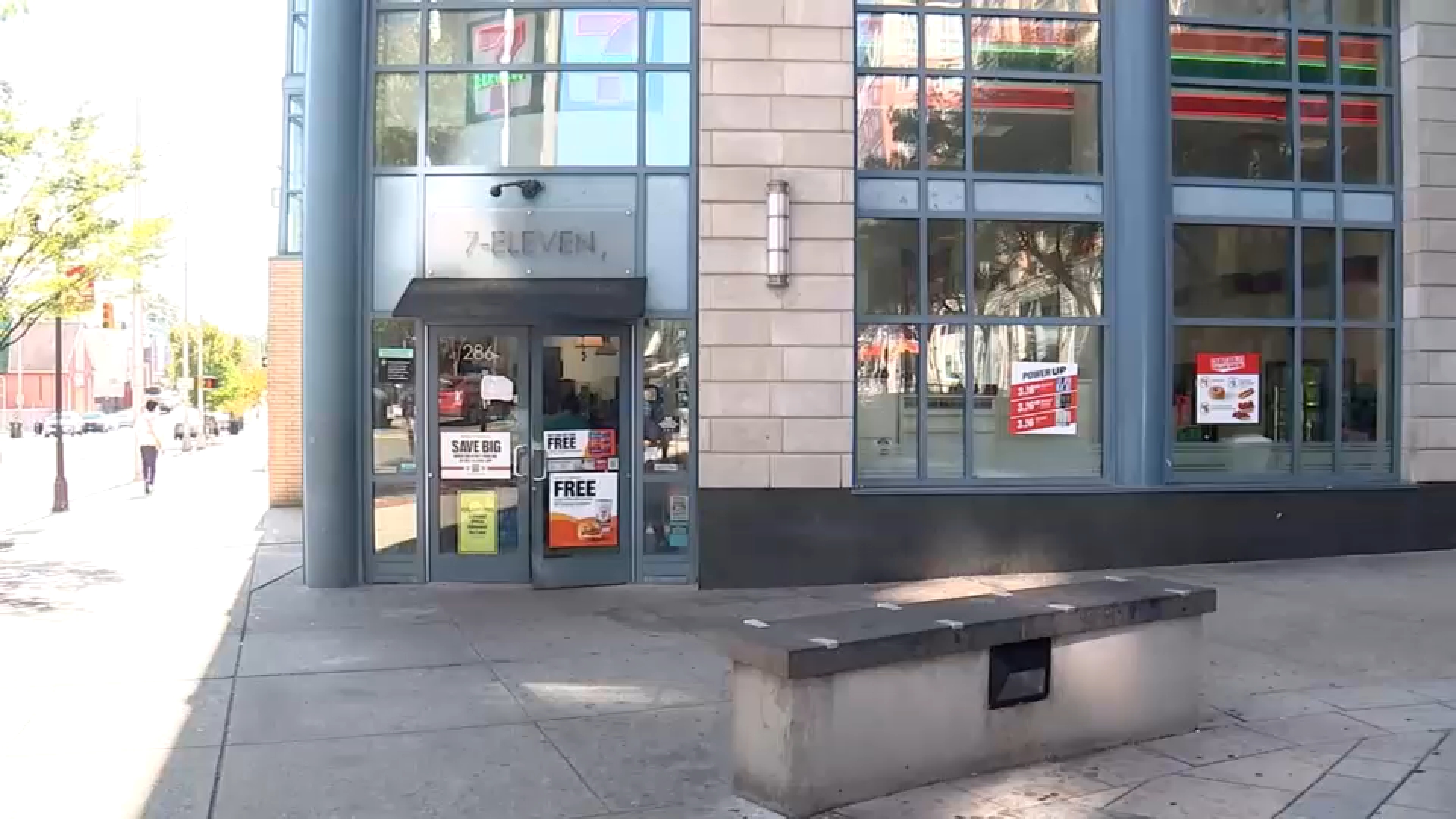 7-Eleven employee charged after deadly altercation, prosecutors say
